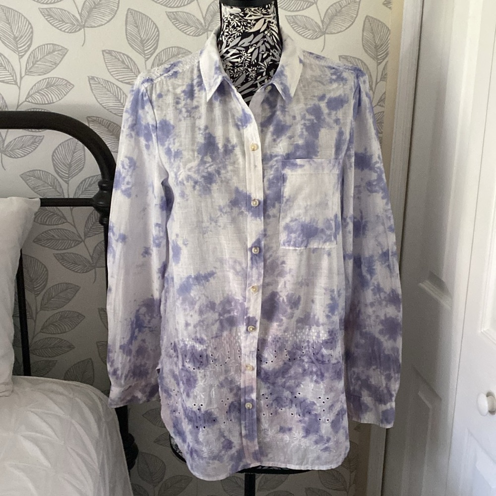 Women’s Pilcro by Anthropologie tie dye long sleeve eyelet detail blouse
